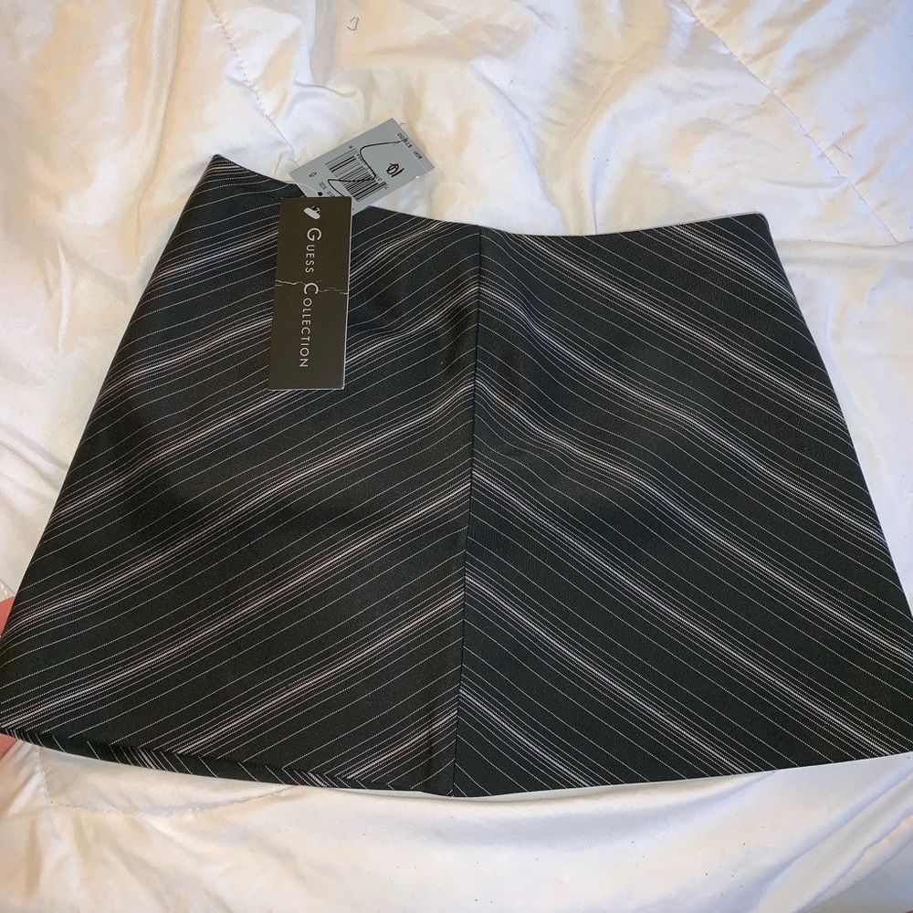 Guess Collection Skirt - Picture 2 of 4